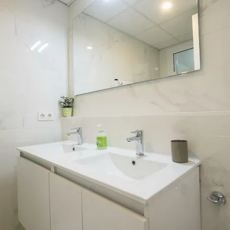 San Francisco Apartment *